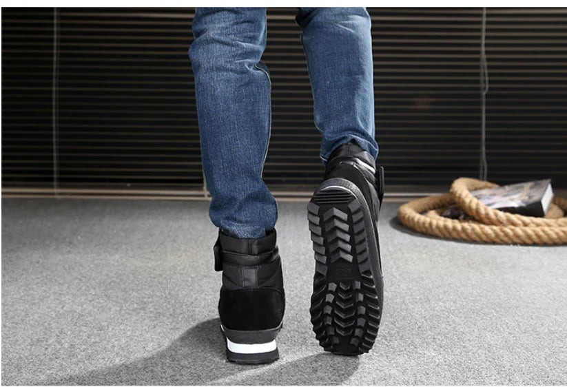 Men's winter shoes with a unique and stylish design, thick soles for warmth and comfort, and a variety of colour options