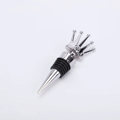 Elegant wine stopper with regal crown design, perfect for preserving wine freshness and adding sophisticated style to your kitchen or dining room.