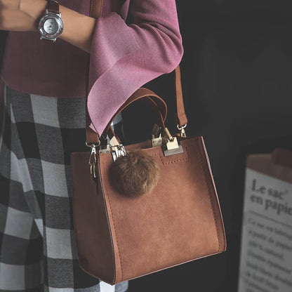 Stylish crossbody bag for women in various colours, with ample storage space and a secure zipper closure