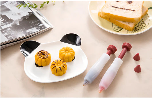 Silicone Chocolate Decorating Pen for personalizing and decorating cakes, cupcakes, and pastries